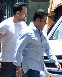 Salman Khan Leaves Court After Hit and Run Case Hearing