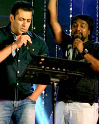 Pritam, Salman Khan and Shabbir Ahmed