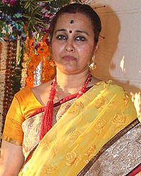 Mahendra Verma and Shefali Verma at Bappi Lahiri's Saraswati Puja