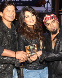 Music composer Roshan Balu, singer Shaan, Gwen Athaide and music composer Gourav Dasgupta