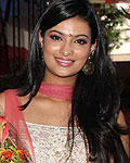 Sayali Bhagat unveils Gitanjali's Gold and Diamond ATM