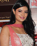 Sayali Bhagat unveils Gitanjali's Gold and Diamond ATM