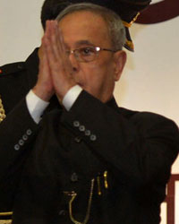 The President of India, Shri Pranab Mukherjee during the School Chalen Hum Abhiyan at Indore, Madhya Pradesh