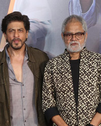 Shahrukh Khan and Sanjay Mishra