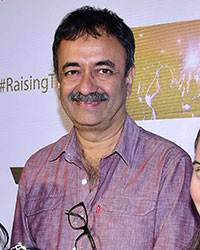 Mitu Bhowmick and Rajkumar Hirani with cast of the film