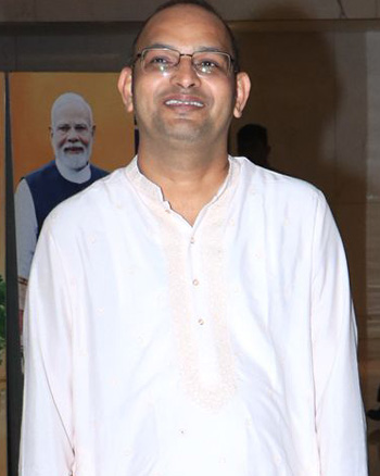 Screening of The Grand Musical Saga Mera Desh Pahle
