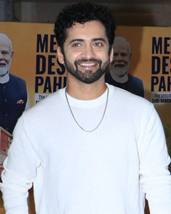 Screening of The Grand Musical Saga Mera Desh Pahle