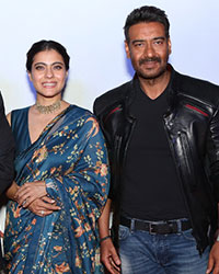 Bhushan Kumar, Om Raut, Major General GD Bakshi, Kajol, Ajay Devgn and Saif Ali Khan