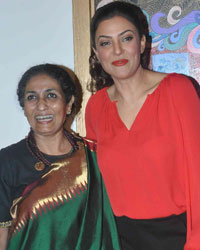 Seema Kohli  and Sushmita Sen