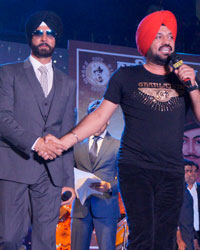 Akshay Kumar and Gurpreet Guggi