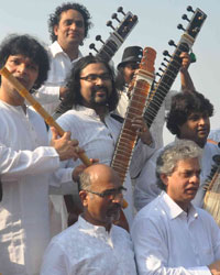 Flash Concert held in Mumbai as tribute to martyrs of 26/11 terror attacks