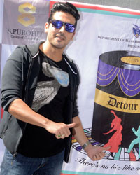 Zayed Khan