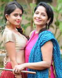 Sheena Shahabadi and Sadhana Singh