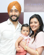 Manmeet with his wife