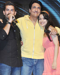 Neil Mukesh, Shiamak Davar and Amisha Patel