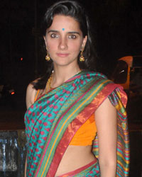 Shruti Seth Supports No Crackers Drive