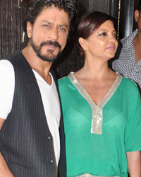 Shah Rukh Khan and Deanne Panday