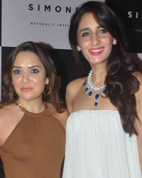 Suzanne, Natasha and Farah Ali Khan