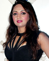 Sofia Launches Main Ladki Hoon Song