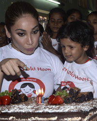 Sofia Hayat with orphan girls at Bal Bhawan