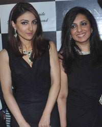 Soha Ali Khan Inaugrates Fiona Solitaires