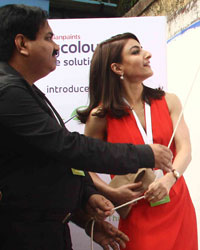 Soha Ali Khan Unveils Green Painting Service