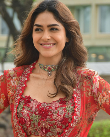 Mrunal Thakur