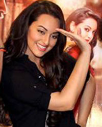 Sonakshi Sinha during the interaction with the students from the Loyola Dream Team (LDT), Chennai