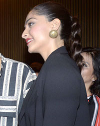 Sonam Kapoor Graces Pernia Qureshis Dance Performance