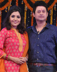 Mukta Barve and Swapnil Joshi