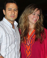 Aryan Vaid with his wife