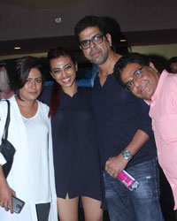 Ashwini Kalsekar, Radhika Apte, Murli Sharma and Zakir Hussain