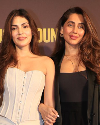 Rhea Chakraborty and Anusha Dandekar