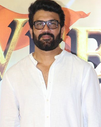 Sharad Kelkar