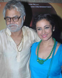 Sanjay Mishra and Divya Dutta