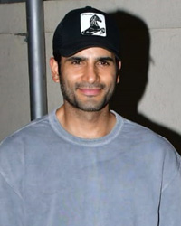 Karan Tacker