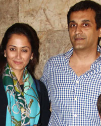 Gayatri Joshi along with her husband Vikas Oberoi and son