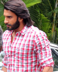 Ranveer Singh snapped promoting his film Lootera