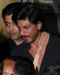 Shah Rukh Khan snapped at olive