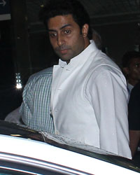 Abhishek Bachchan receives Aishwarya Rai as she arrives from London