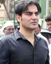 Arbaaz Khan at Funeral of Sajid-Wajid's father Sharafat Ali Khan