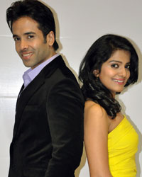 Tusshar Kapoor And Vishakha Singh Promotes Bajatey Raho