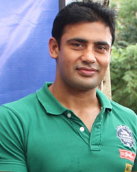 Sangram Singh at Rotaract Club of Mumbai DownTown felicitated Common Wealth Gold Medalist Wrestling World Champion