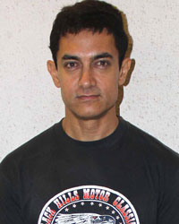 Aamir Khan spotted on sets of film P.K