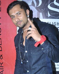 Yo Yo Honey Singh promotes Chennai Express