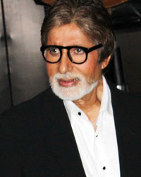 Amitabh Bachchan unveils the Kaun Banega Crorepati 2013 'Hot Seat Aapke Shehar' Van