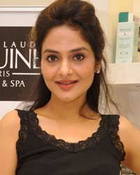 Madhoo at JCB - Bandra salon