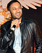 Ash King was Spot performing a surprise concert at Somaiya College Festival