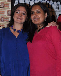 Pooja Bhatt and Shagufta Rafiq at curator gaurav yadav's exhibition of Burmese art at sitara studios