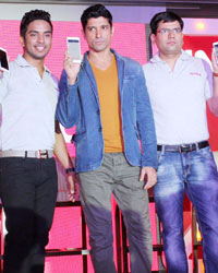 Farhan Akhtar launches Intex Smartphone